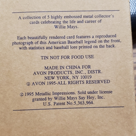 1995 Vintage ™️ Avon "Willie Mays" Collector Cards in Decorative Tin (Set of 5) - Picture 10 of 10